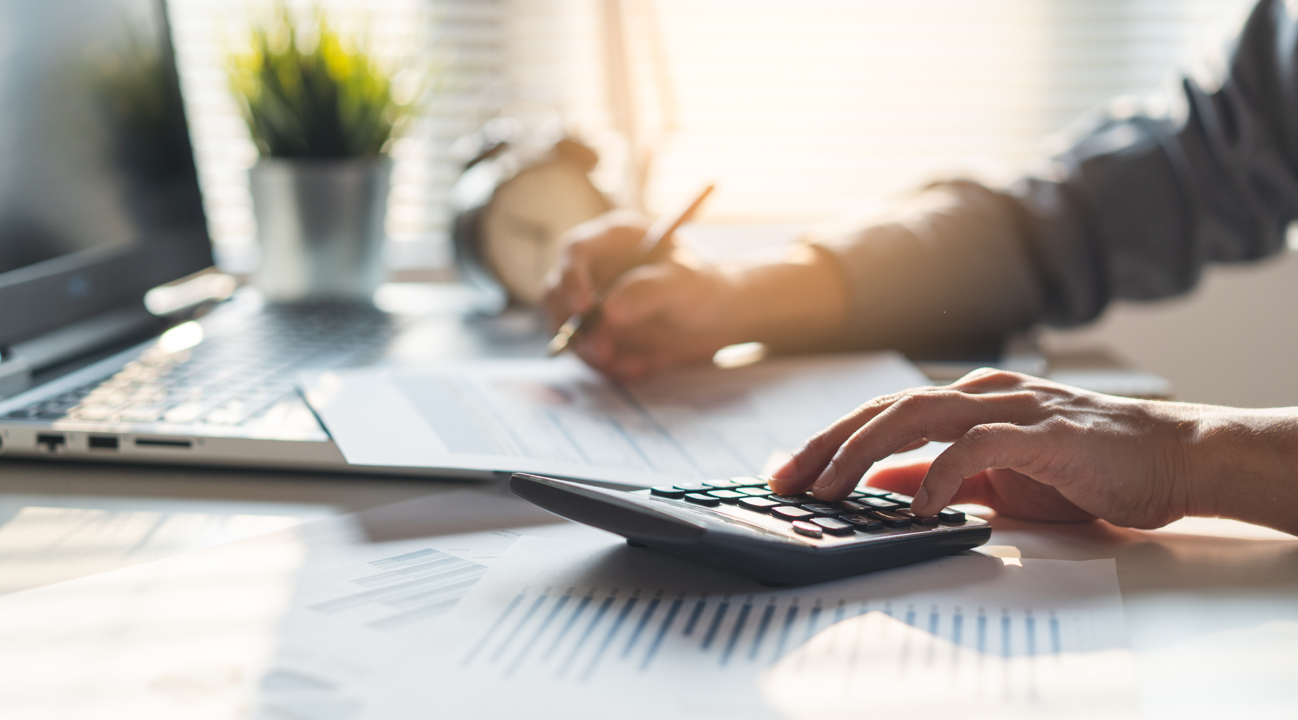 Leasing vs Kauf – Welche Fahrzeuglösung passt zu Ihnen?