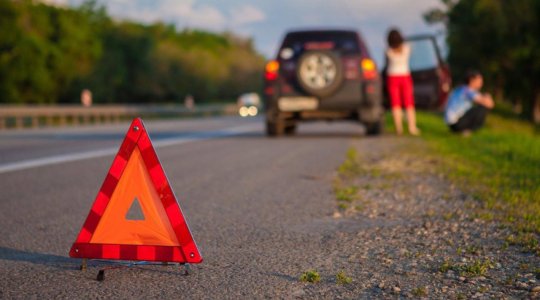 Uso obligatorio de triángulos de emergencia en coches