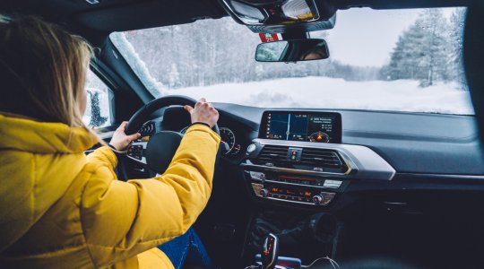 Conseils de conduite et d'entretien de votre voiture pour l'automne